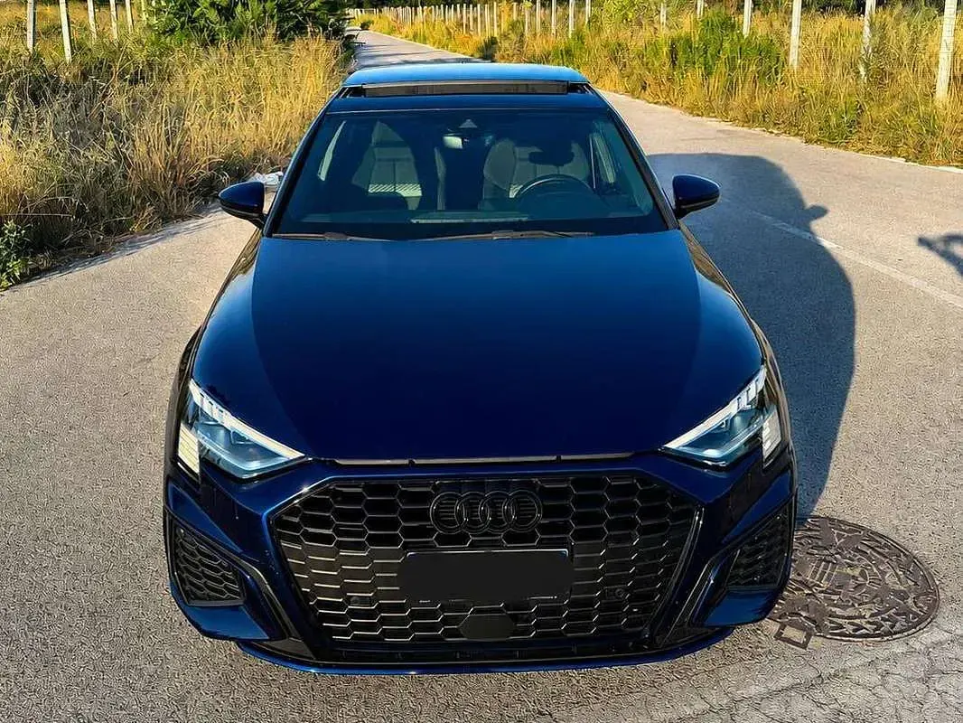 Usata Audi A3 Attraction 110 CV (80 kW) 2024 Blu/azzurro Berlina
