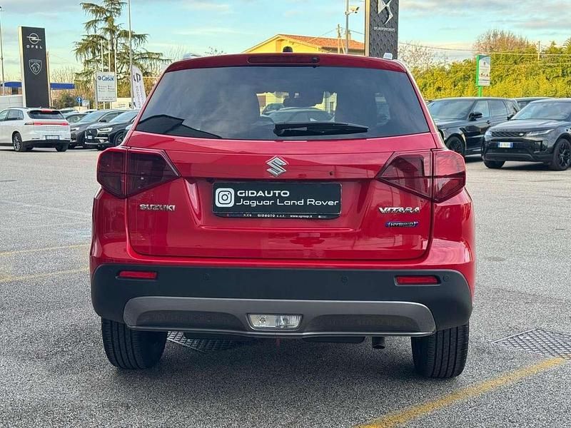 Usata Suzuki Vitara 116 CV (85 kW) 2024 Rosso SUV