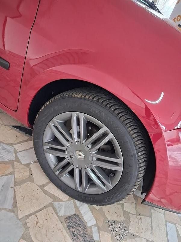 Usata Renault Clio II 75 CV (55 kW) 2010 Rosso Berlina