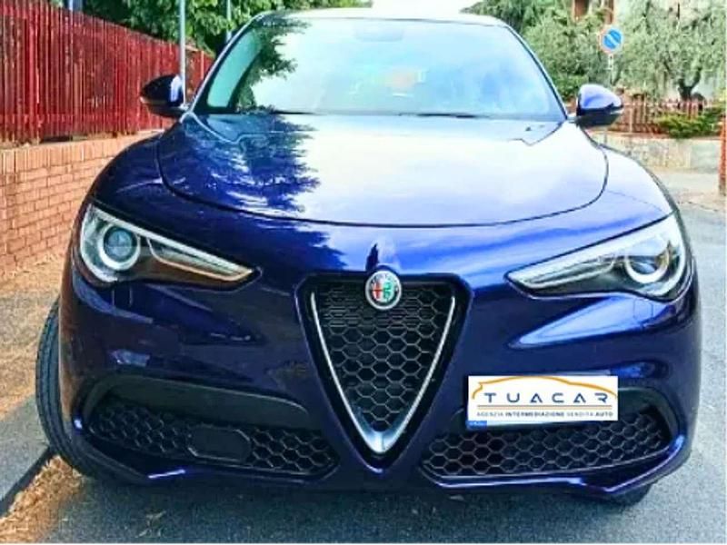 Usata Alfa Romeo Stelvio Business 190 CV (139 kW) 2019 Blu SUV