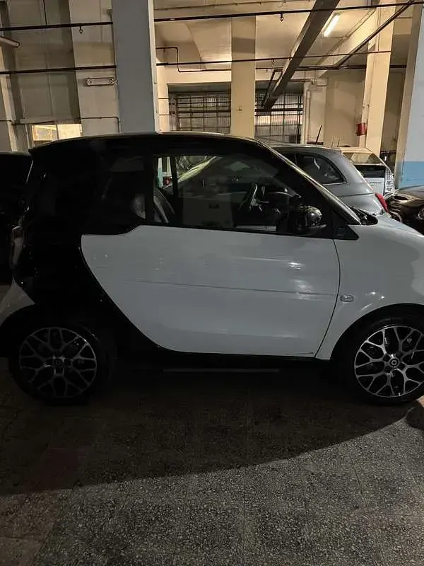 Usata Smart ForTwo Coupé Passion 41 kW (56 CV) 2021 Utilitaria