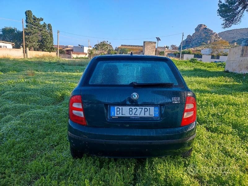 Usata Skoda Fabia 2001 Verde Utilitaria