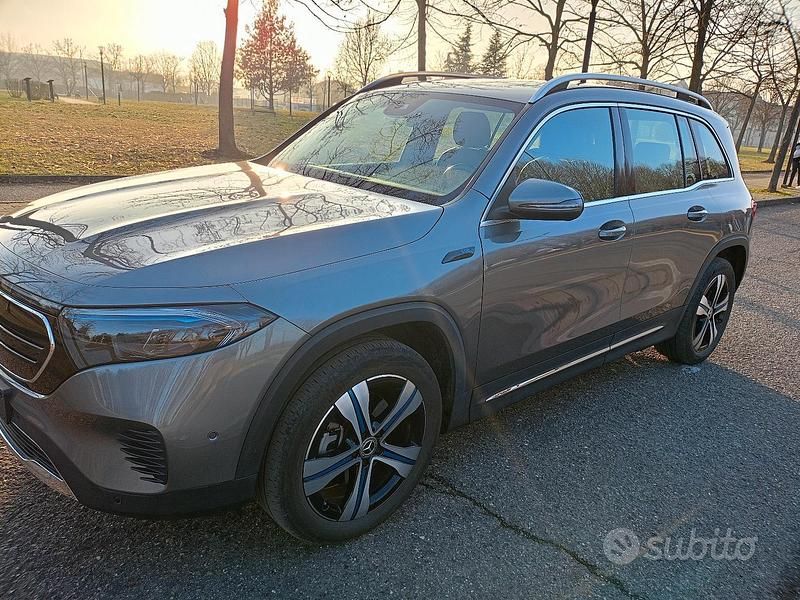 Usata Mercedes EQB300 139 kW (189 CV) 2022 Grigio SUV