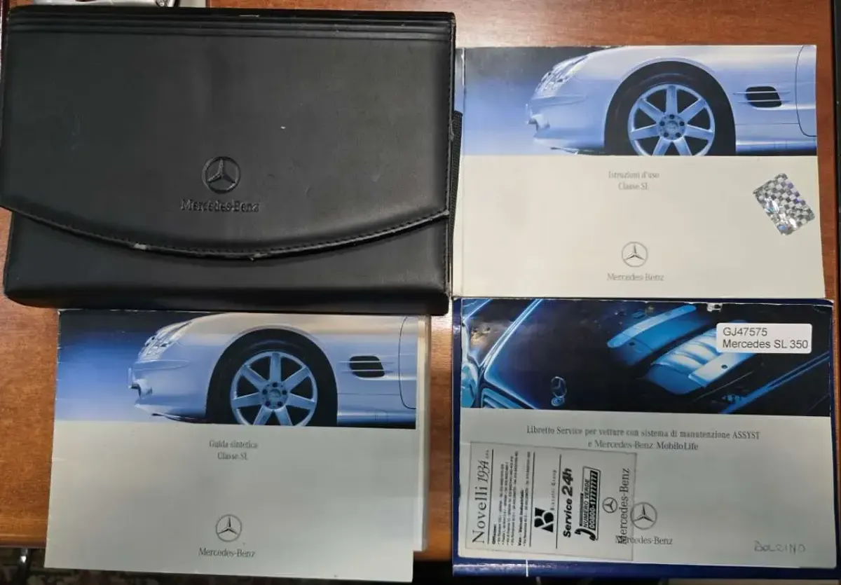 Usata Mercedes SL500 306 CV (225 kW) 2001 Argento Cabrio