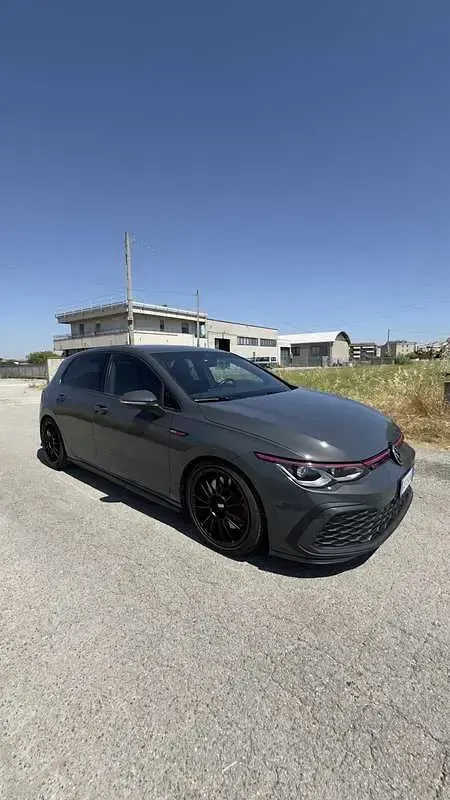 Usata VW Golf VIII GTI 245 CV (180 kW) 2021 Grigio Berlina