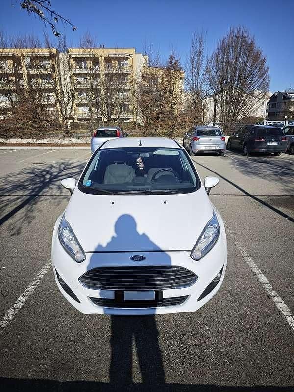 Usata Ford Fiesta Titanium 75 CV (55 kW) 2015 Berlina