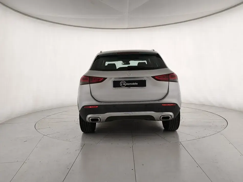 Usata Mercedes GLA200 150 CV (110 kW) 2022 Grigio SUV