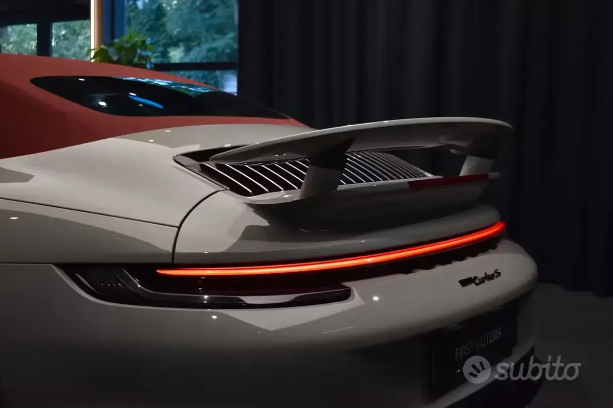 Usata Porsche 911 Turbo S Cabriolet 650 CV (478 kW) 2022 Grigio Cabrio