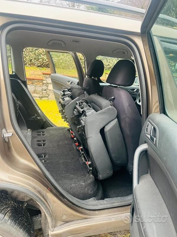 Usata Skoda Yeti 110 CV (80 kW) 2014 Marrone SUV