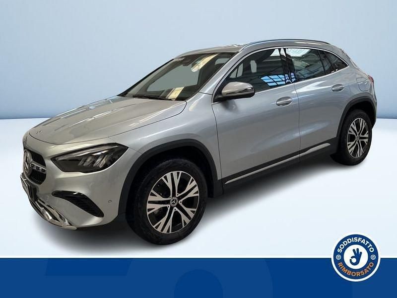 Argento Usata 2025 Mercedes GLA200 Advanced SUV | 39.800 € (Buon prezzo) - Immagine 1/3