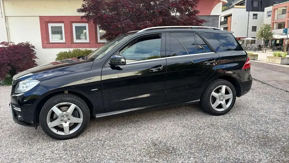 Usata Mercedes ML350 258 CV (189 kW) 2011 Nero SUV