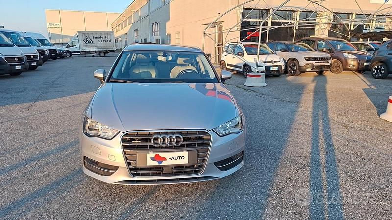 Usata Audi A3 Attraction 180 CV (132 kW) 2015 Grigio Berlina