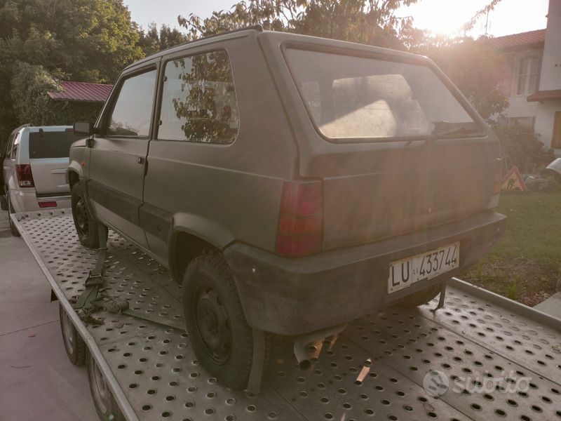 Usata Fiat Panda 4x4 50 CV (36 kW) 1987 Verde Utilitaria