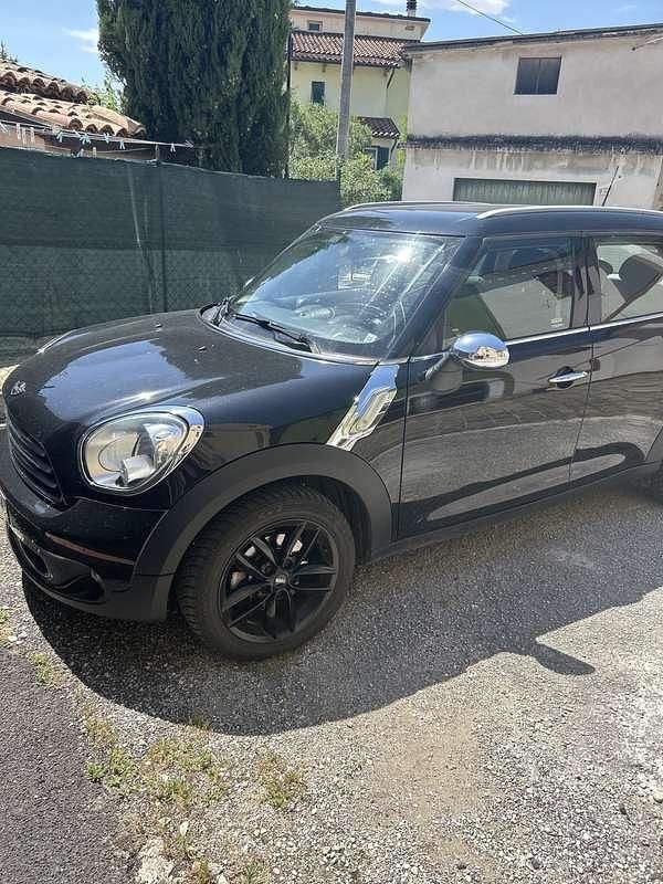 Nero Usata 2014 Mini One D Countryman SUV | 8000 € (Cara) - Immagine 1/4