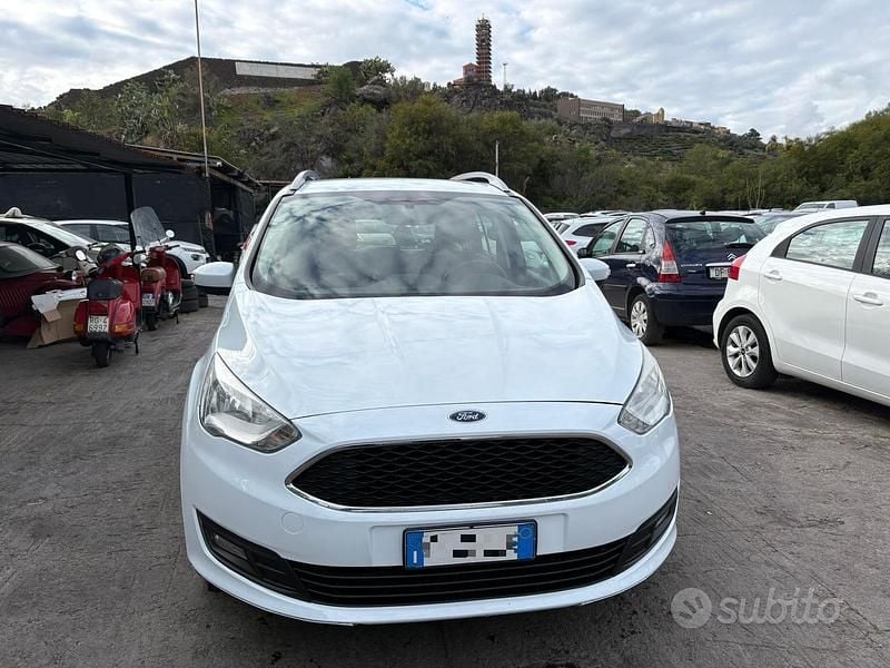 Usata Ford C-MAX Titanium 120 CV (88 kW) 2018 Bianco Monovolume