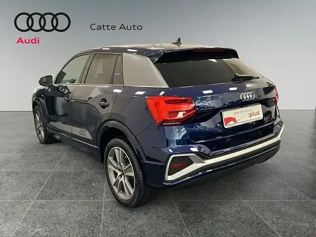 Nuova Audi Q2 S-Line 150 CV (110 kW) 2025 Blu navarra metallizzato SUV