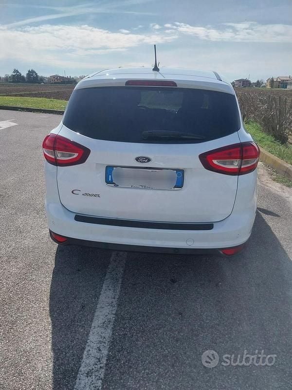 Usata Ford C-MAX Titanium S 120 CV (88 kW) 2018 Bianco Monovolume
