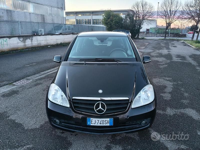 Usata Mercedes A160 95 CV (69 kW) 2011 Nero Berlina