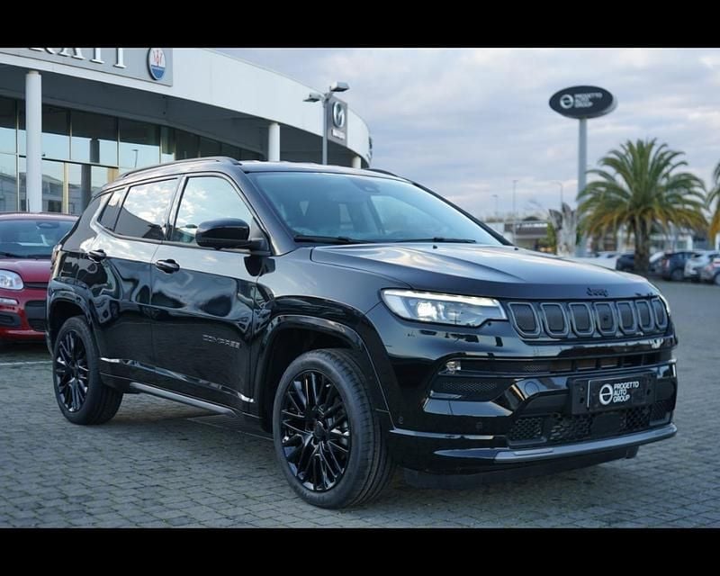 Usata Jeep Compass 131 CV (96 kW) 2024 Nero metallizzato SUV