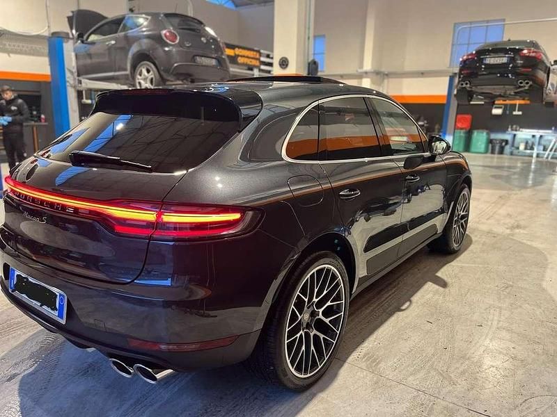 Usata Porsche Macan S 354 CV (260 kW) 2021 Grigio SUV