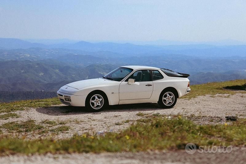 Bianco Usata 1987 Porsche 944 S Coupé | 19.500 € - Immagine 1/4