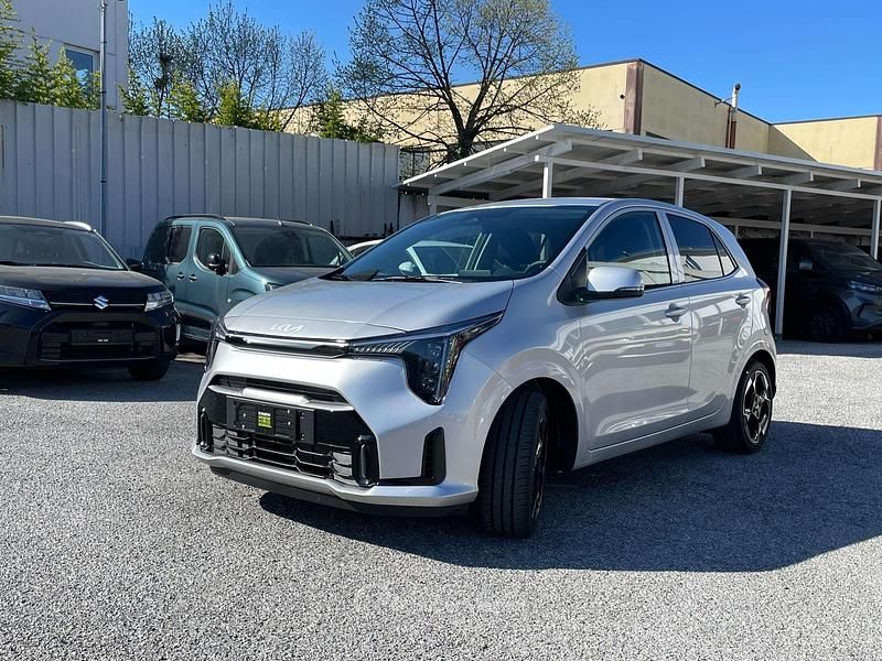 Nuova Kia Picanto 63 CV (46 kW) 2026 Argento Utilitaria