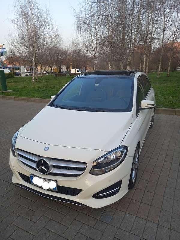 Usata Mercedes B180 109 CV (80 kW) 2016 Utilitaria