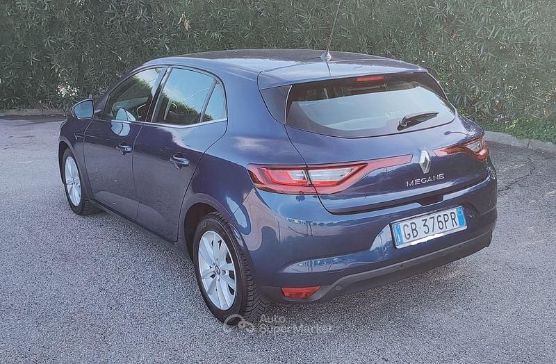 Usata Renault Mégane IV 116 CV (85 kW) 2020 Blu Berlina