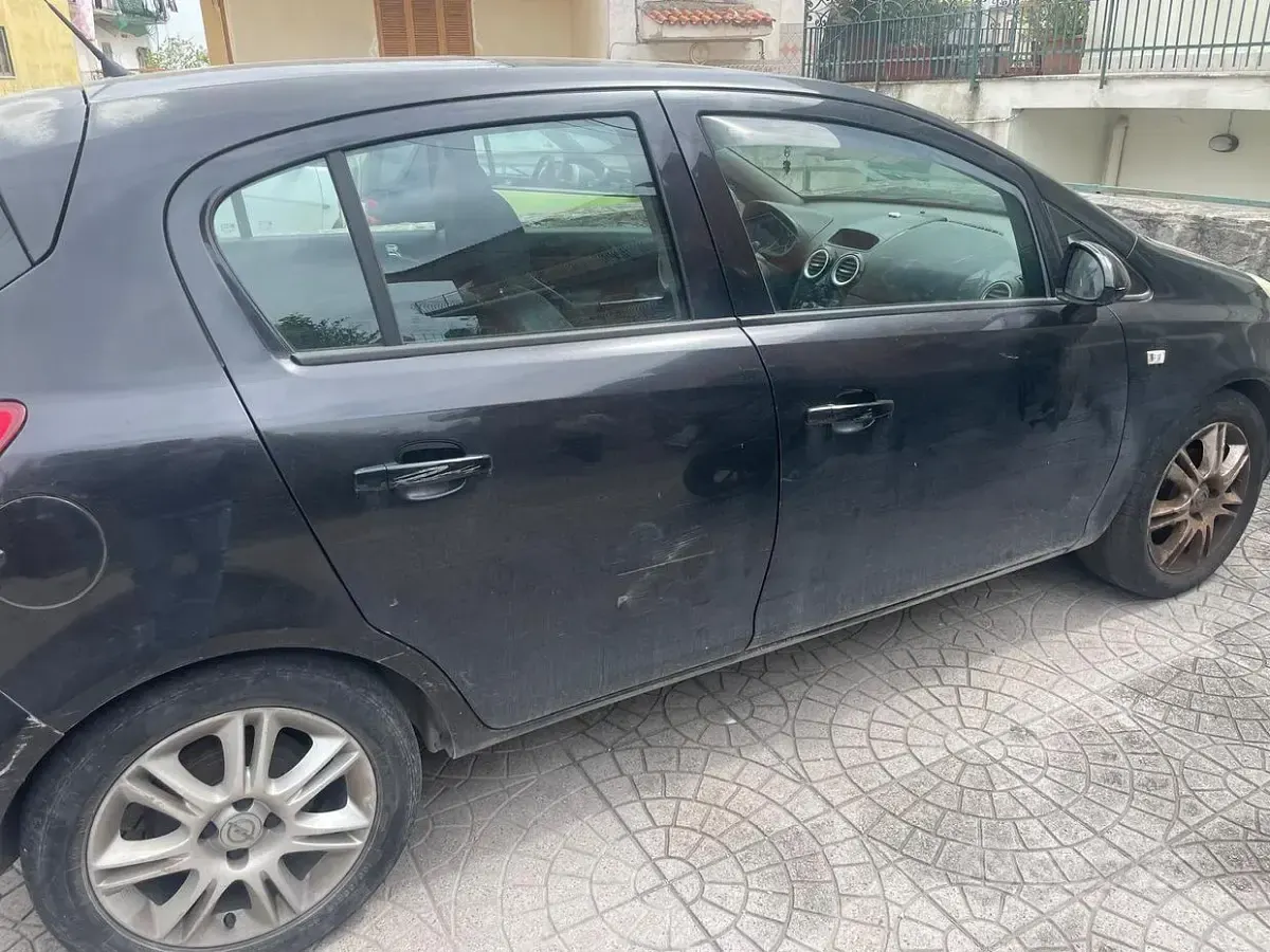 Usata Opel Corsa 75 CV (55 kW) 2008 Utilitaria