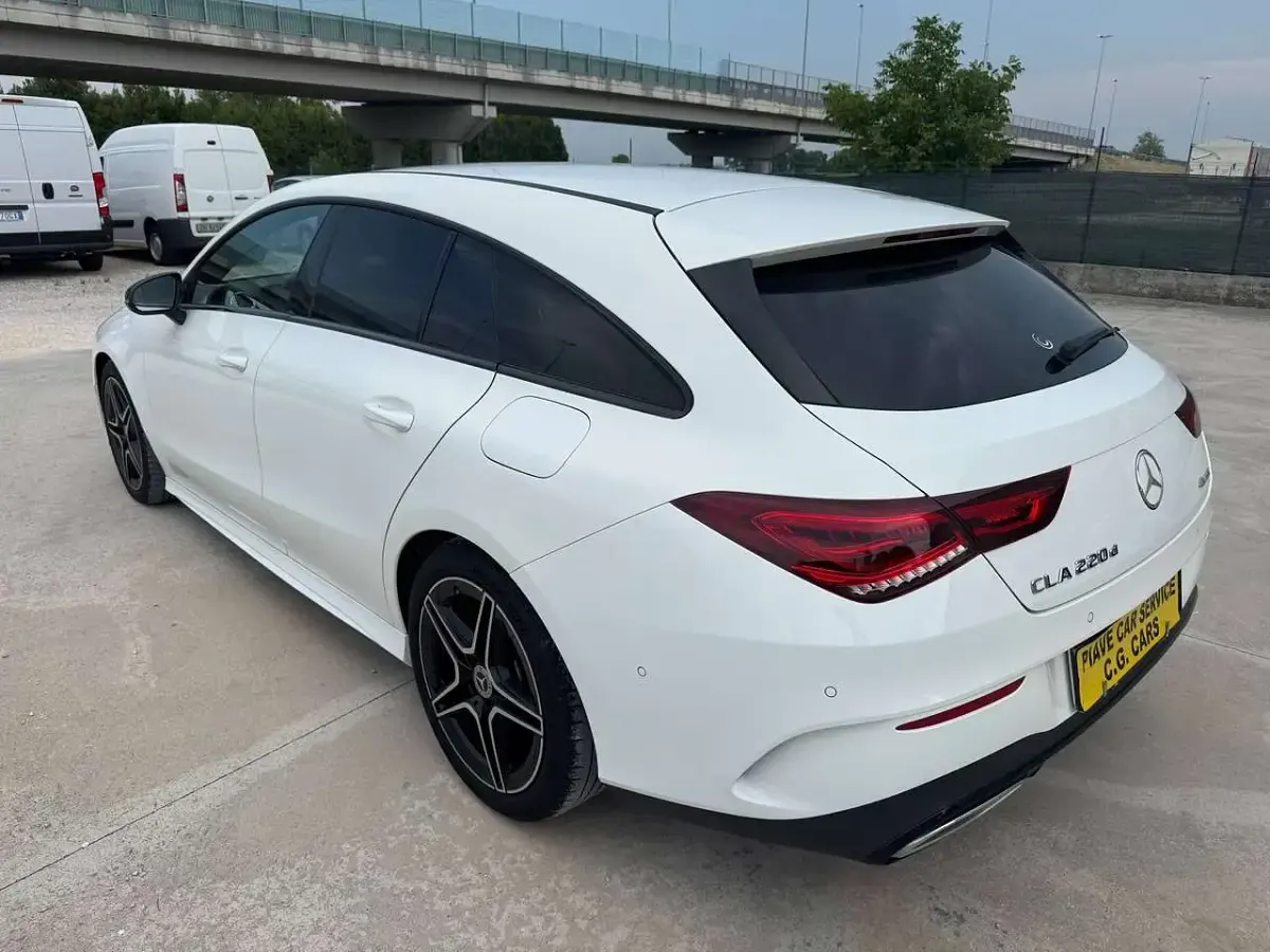 Usata Mercedes CLA220 Shooting Brake 190 CV (139 kW) 2022 Bianco Station wagon
