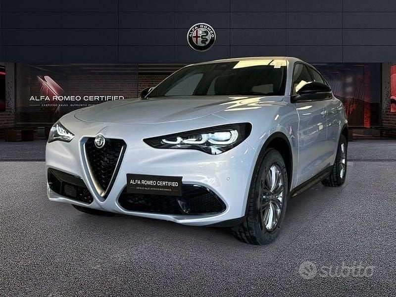 Usata Alfa Romeo Stelvio Super 210 CV (154 kW) 2023 Grigio SUV