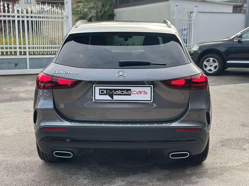 Usata Mercedes GLA200 AMG line 150 CV (110 kW) 2025 Nero SUV