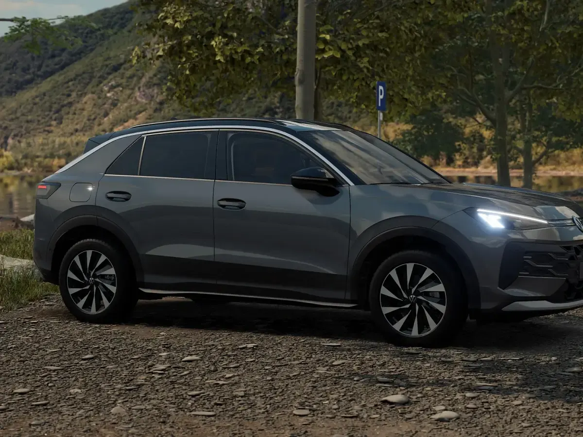 Nuova VW T-Roc Life 115 CV (84 kW) 2026 Wolf grey metallizzato nero SUV