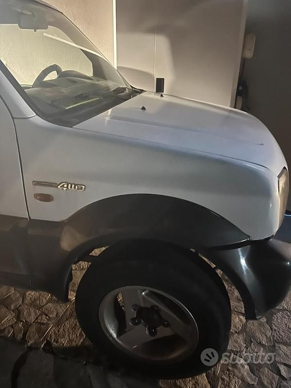 Usata Suzuki Jimny 80 CV (58 kW) 2002 Bianco SUV