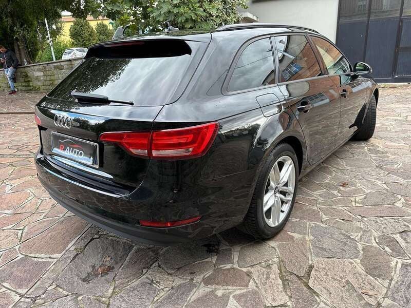 Usata Audi A4 Business 190 CV (139 kW) 2017 Nero Station wagon