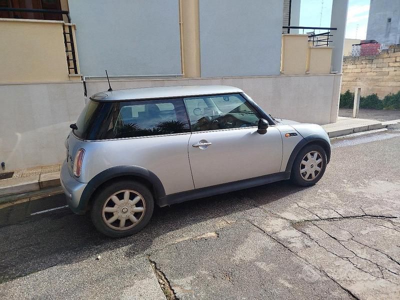 Usata Mini One D 75 CV (55 kW) 2003 Grigio Utilitaria