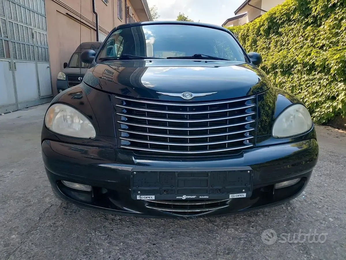 Usata Chrysler PT Cruiser Limited 143 CV (105 kW) 2005 Nero Cabrio