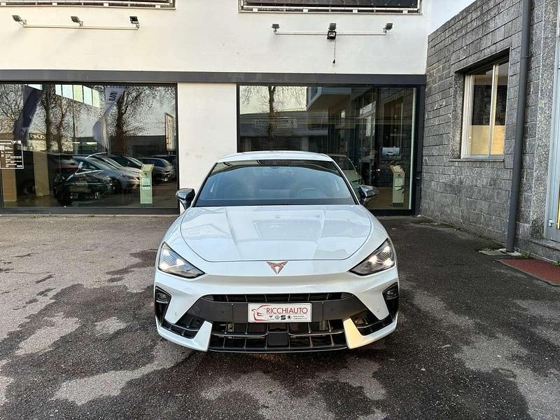 Usata Cupra Leon 150 CV (110 kW) 2025 Bianco Berlina