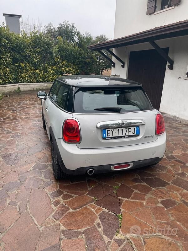 Usata Mini Cooper D 2014 Grigio Utilitaria