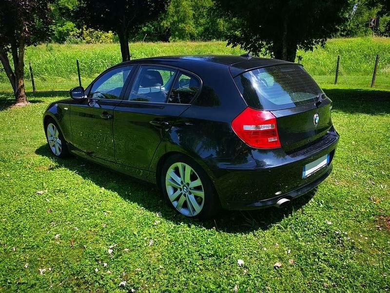 Usata BMW 120 Efficient Dynamics 177 CV (130 kW) 2010 Nero Utilitaria