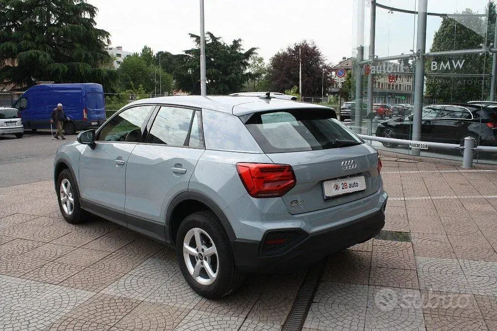 Usado Audi Q2 116 CV (85 kW) 2023 Gris SUV