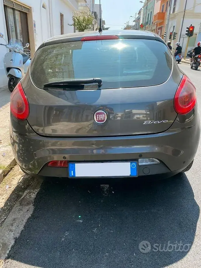 Usata Fiat Bravo 90 CV (66 kW) 2013 Grigio Utilitaria