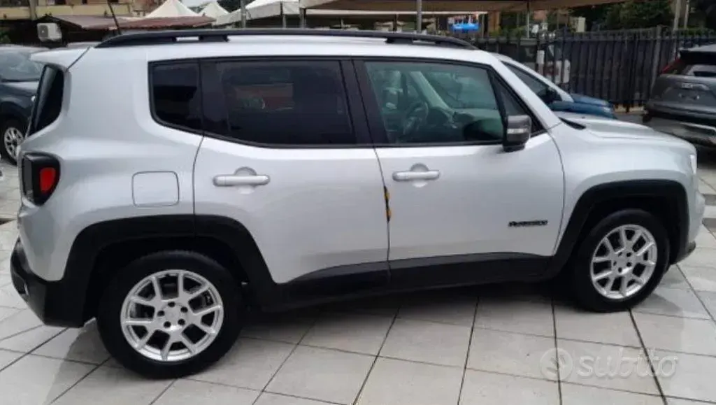 Usata Jeep Renegade Limited 120 CV (88 kW) 2021 Grigio SUV