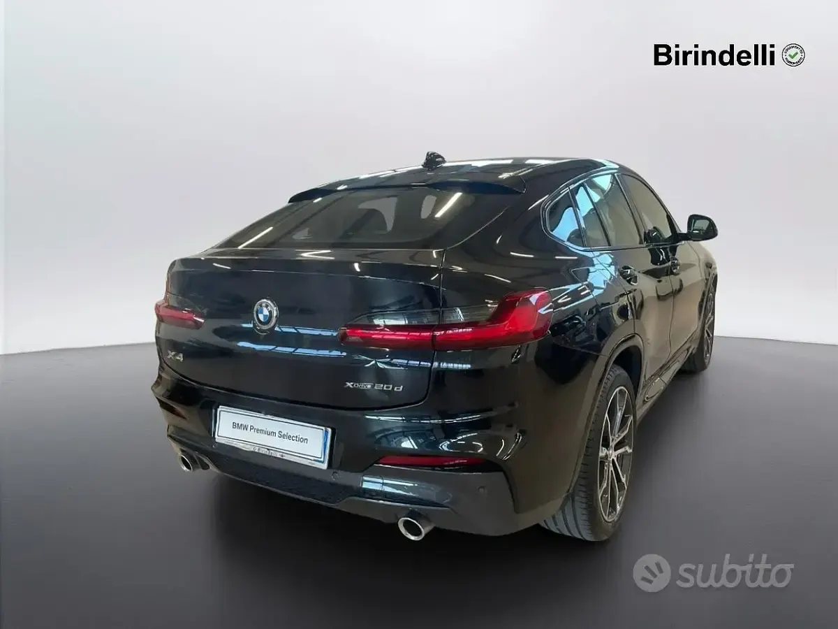Usata BMW X4 M Sport 190 CV (139 kW) 2019 Black sapphire metallizzato SUV