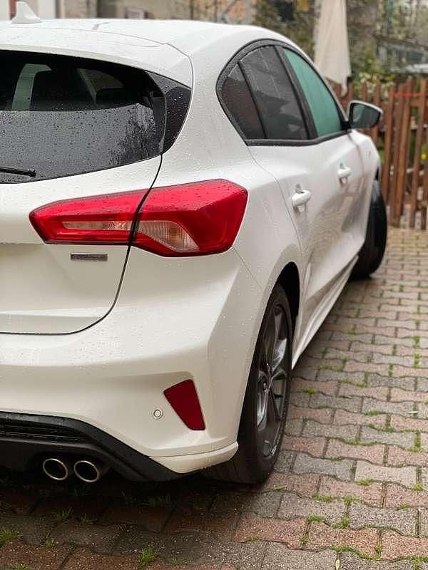 Usata Ford Focus ST-Line 120 CV (88 kW) 2018 Bianco Berlina