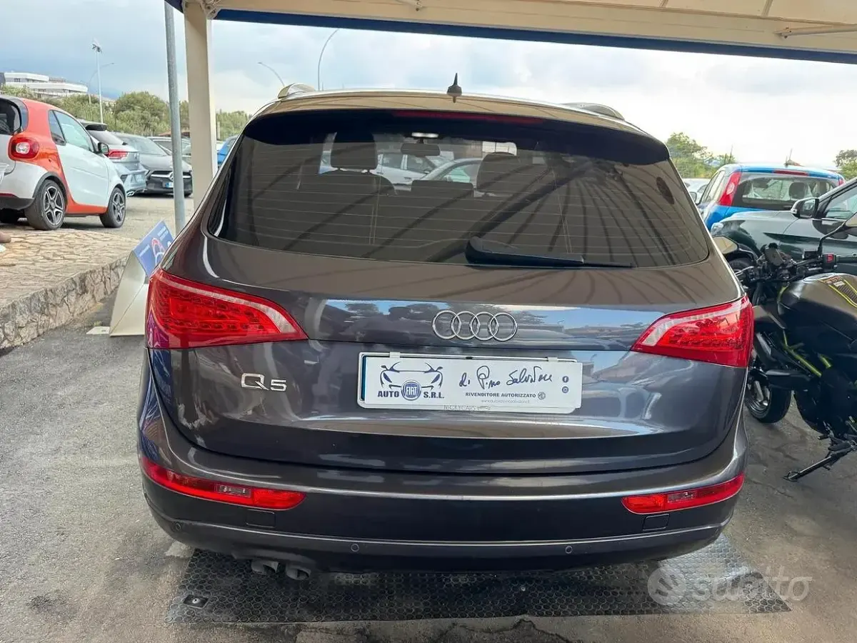 Usata Audi Q5 Advanced Plus 170 CV (125 kW) 2011 Grigio SUV