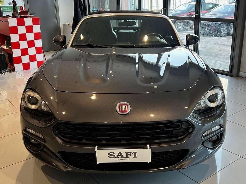 Usata Fiat 124 Spider 140 CV (102 kW) 2018 Grigio Cabrio