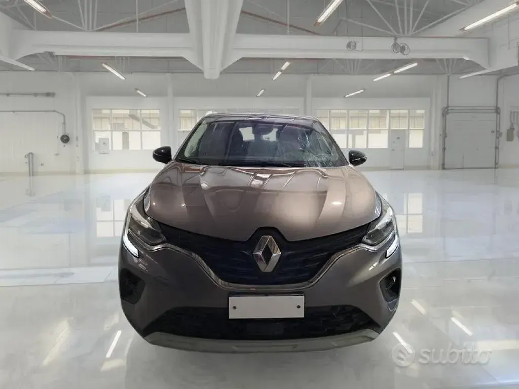 Usata Renault Captur Business 91 CV (66 kW) 2021 Grigio SUV