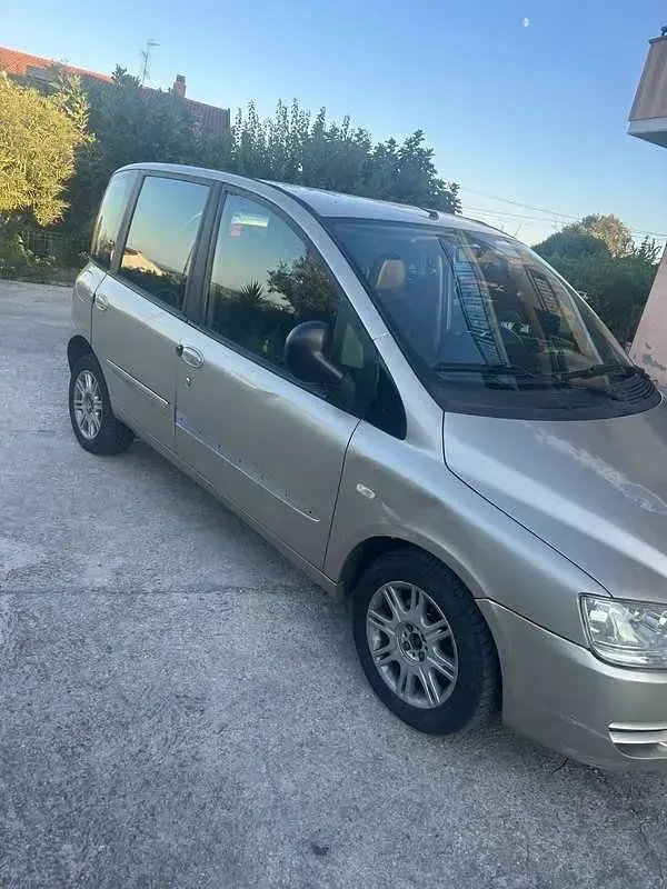 Usata Fiat Multipla Dynamic 120 CV (88 kW) 2008 Monovolume