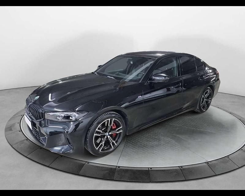 Usata BMW 320 M Sport 190 CV (139 kW) 2025 Black sapphire metallizzato Berlina
